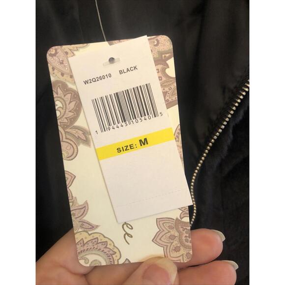 NWT Band Of The Free Jacket Women’s M L Black Val Chevron Faux Fur CROPPED - Picture 11 of 16